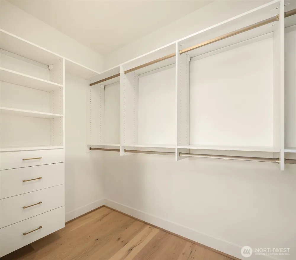 12601 NE 80th Street Kirkland, WA 98033
