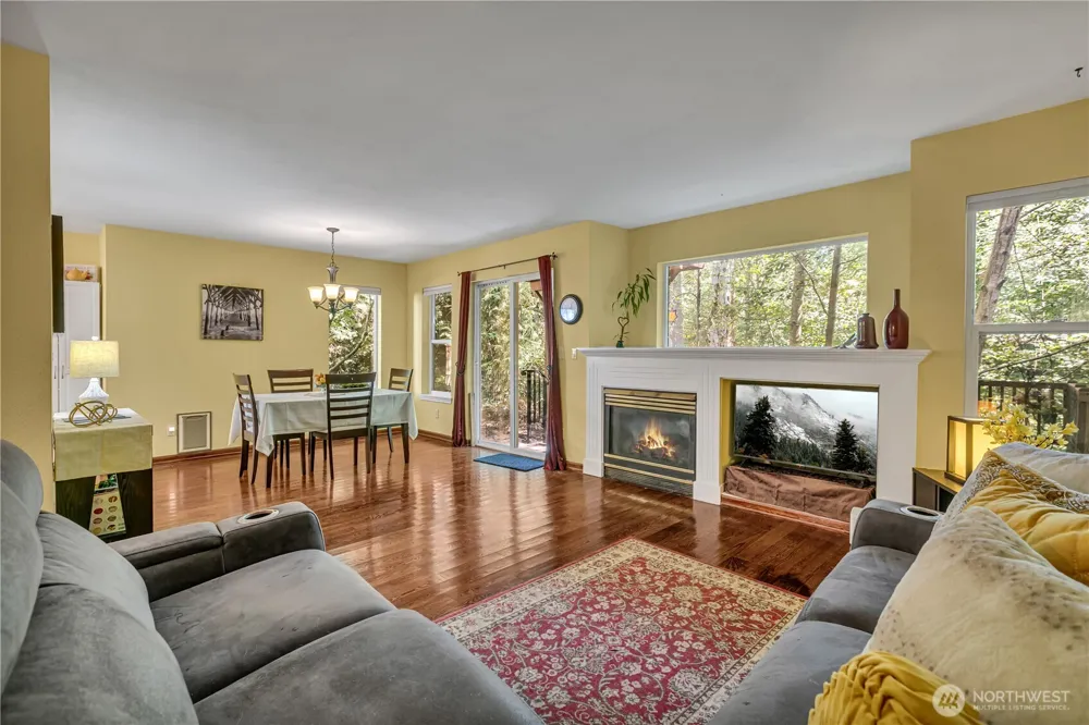 2027 187th Place SE Bothell, WA 98012