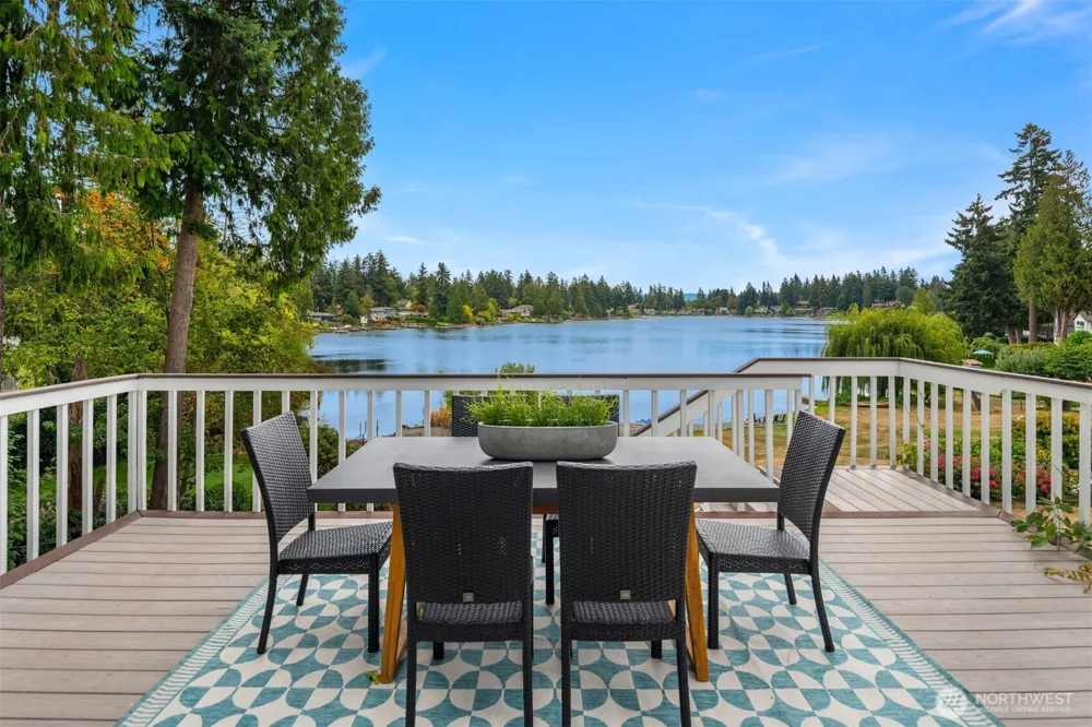 30706 19th Avenue S Federal Way, WA 98003