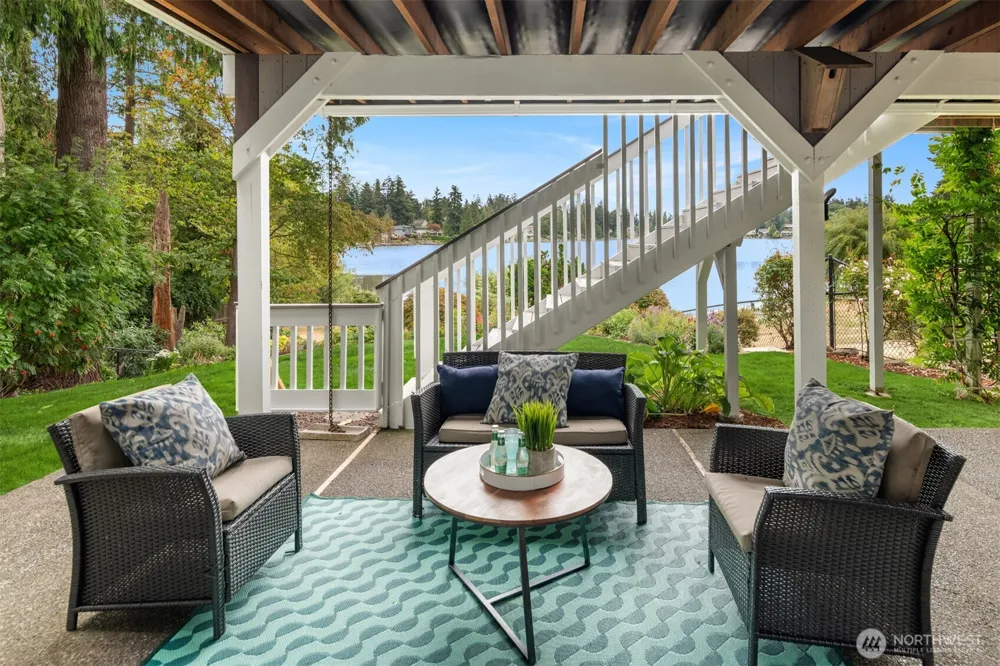 30706 19th Avenue S Federal Way, WA 98003
