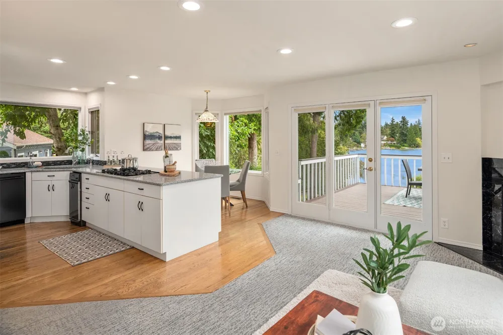 30706 19th Avenue S Federal Way, WA 98003