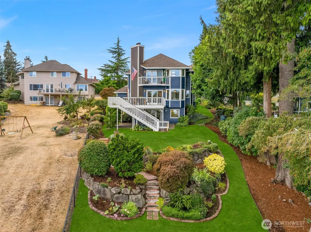 30706 19th Avenue S Federal Way, WA 98003
