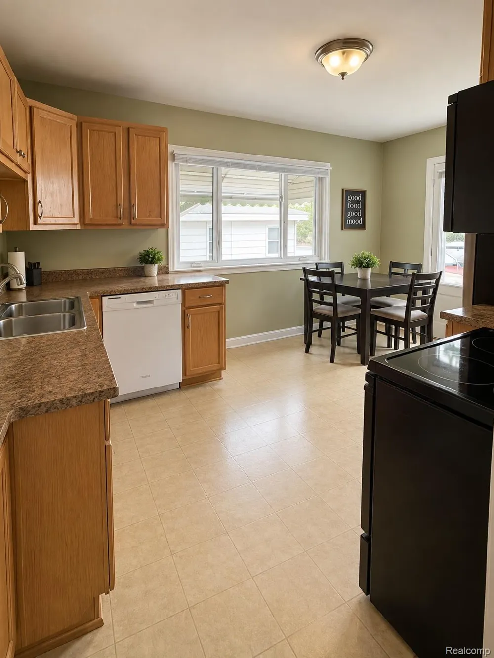 183 Scott Lake Road Waterford Charter Township, MI 48328
