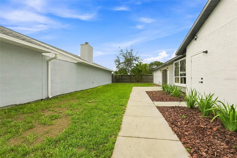 743 BONNIE BOULEVARD Palm Harbor, FL 34684