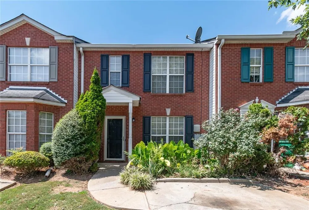5550 Strathmoor Manor Circle Lithonia, GA 30058
