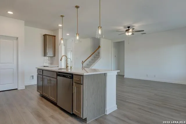119 Thornbloom San Antonio, TX 78253