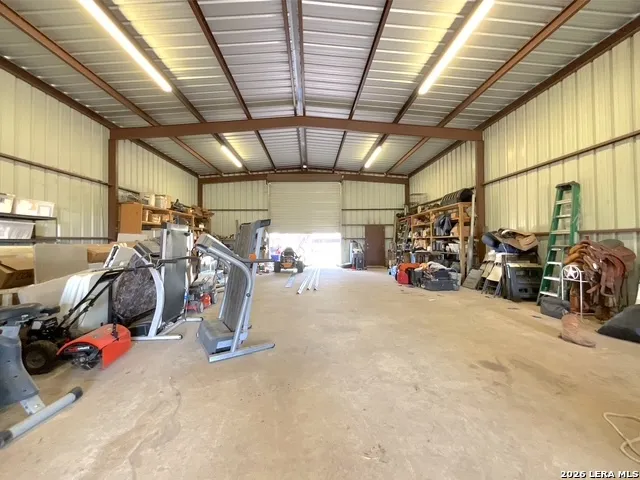 205 Western Ave Leming, TX 78050