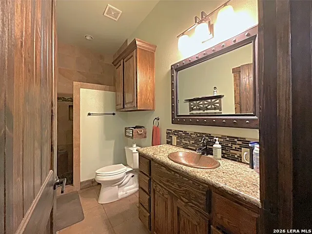 205 Western Ave Leming, TX 78050