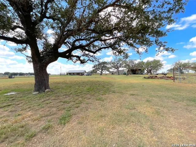 205 Western Ave Leming, TX 78050
