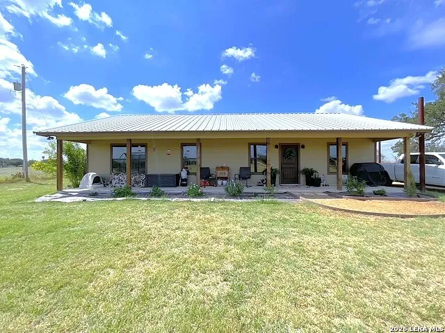 205 Western Ave Leming, TX 78050