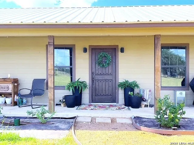 205 Western Ave Leming, TX 78050