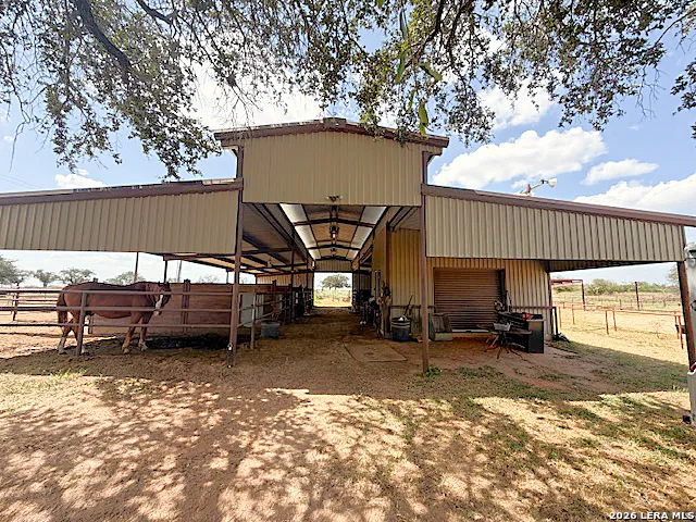 205 Western Ave Leming, TX 78050