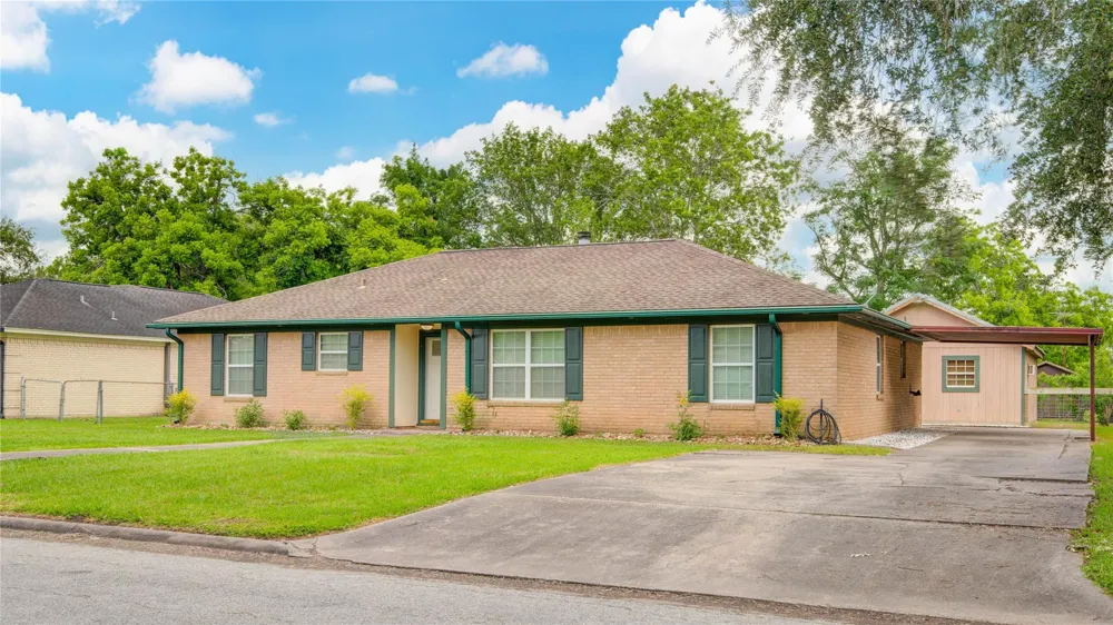 1461 Camellia Street Drive Sweeny, TX 77480