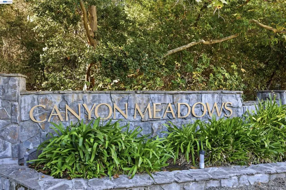 8040 Mountain View Dr #D Pleasanton, CA 94588