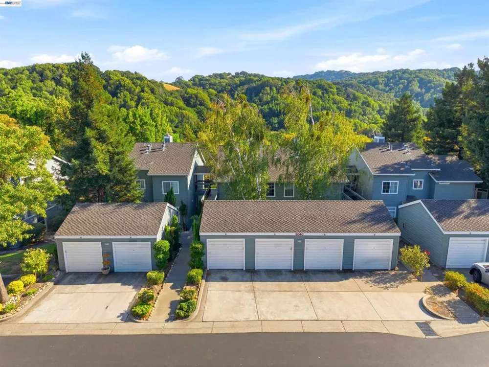 8040 Mountain View Dr #D Pleasanton, CA 94588