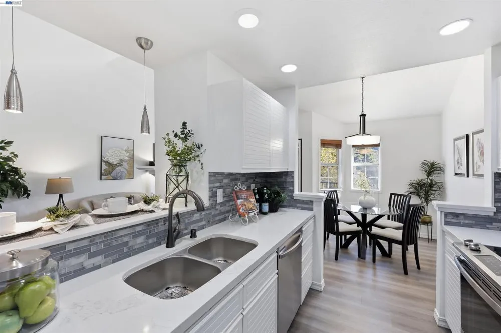 8040 Mountain View Dr #D Pleasanton, CA 94588