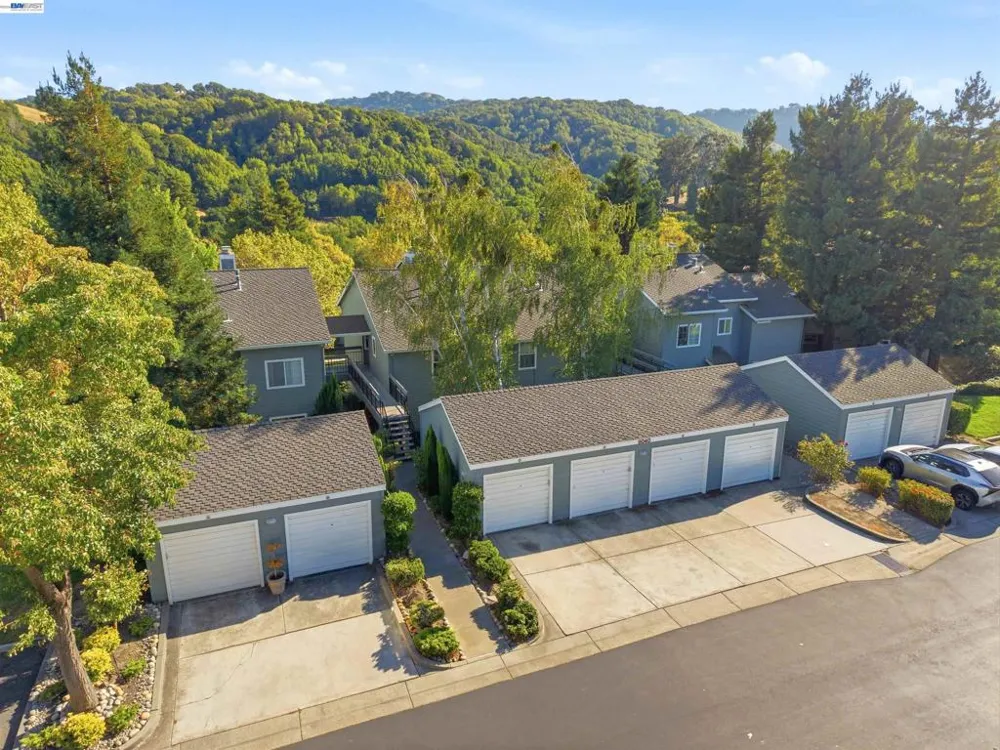 8040 Mountain View Dr #D Pleasanton, CA 94588
