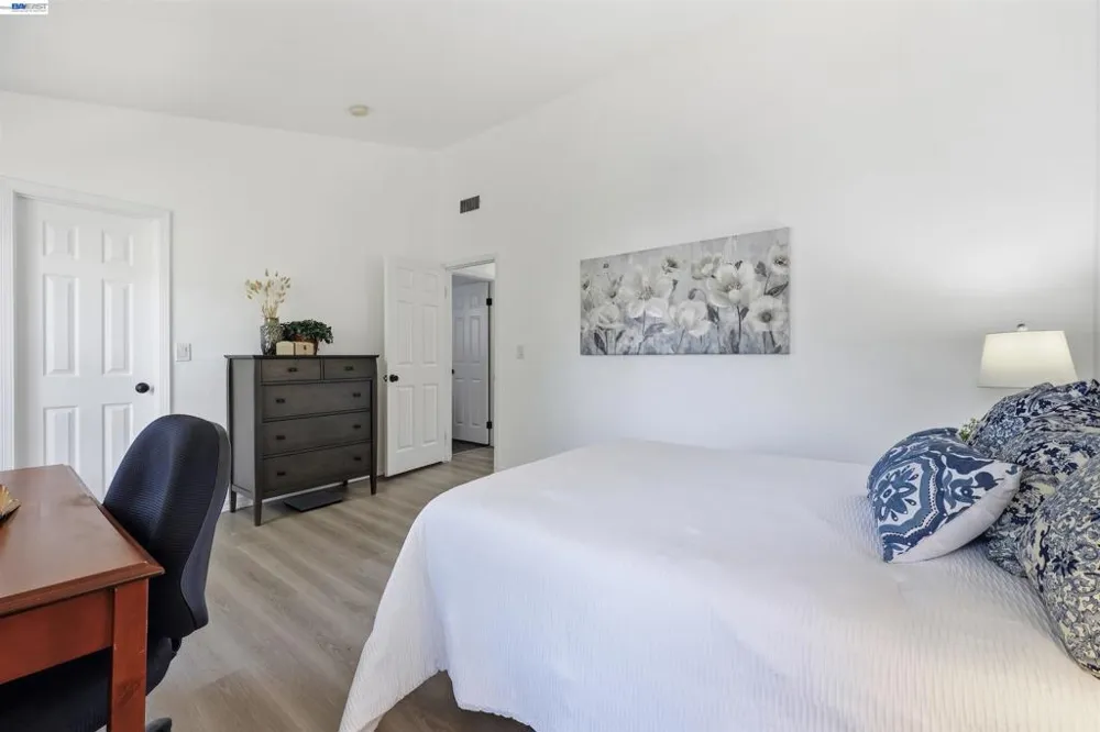 8040 Mountain View Dr #D Pleasanton, CA 94588