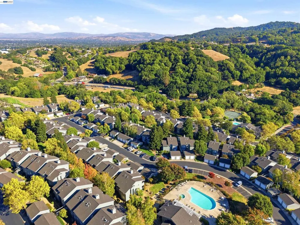 8040 Mountain View Dr #D Pleasanton, CA 94588