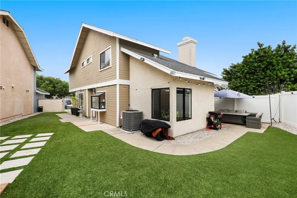 22 Rocky Creek Lane Laguna Hills, CA 92653
