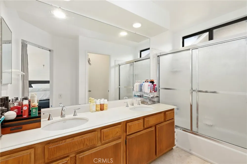 22 Rocky Creek Lane Laguna Hills, CA 92653