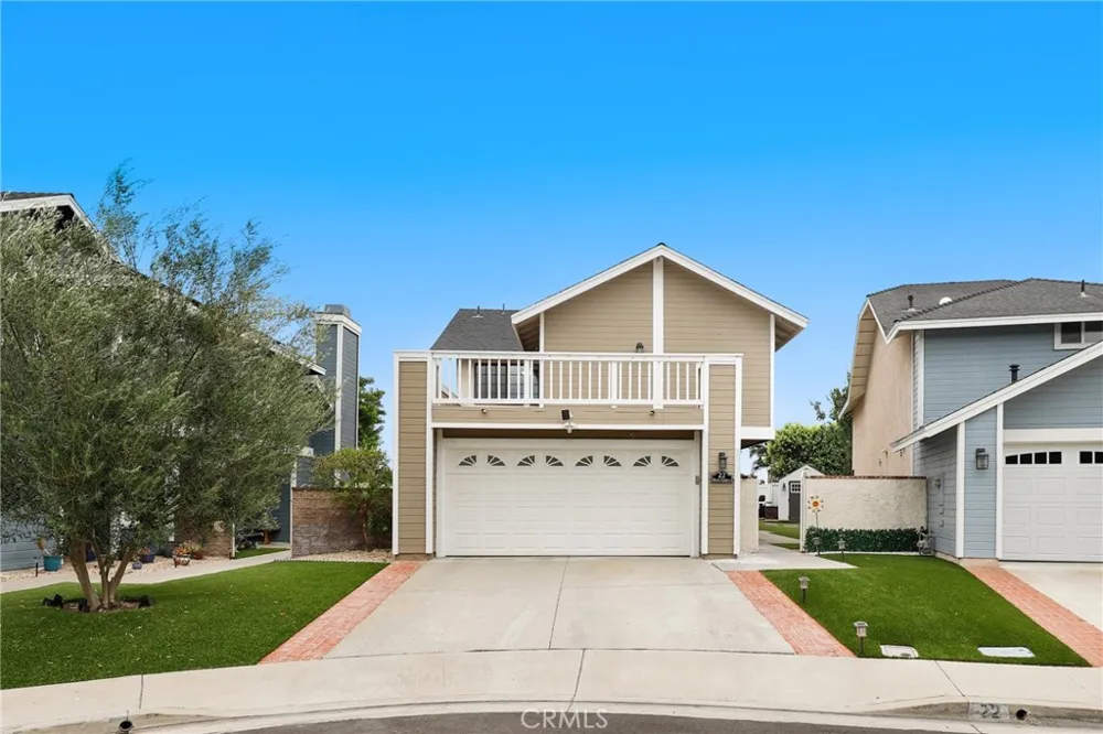 22 Rocky Creek Lane Laguna Hills, CA 92653