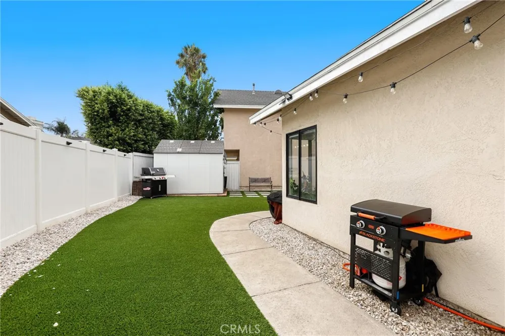 22 Rocky Creek Lane Laguna Hills, CA 92653