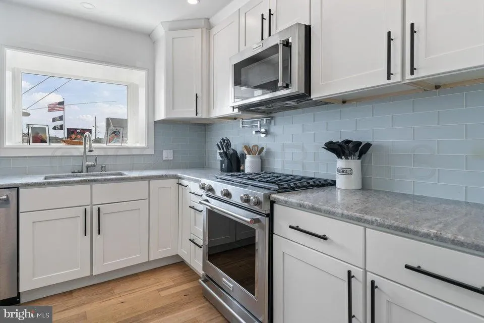 1013 CAPSTAN DRIVE Forked River, NJ 08731