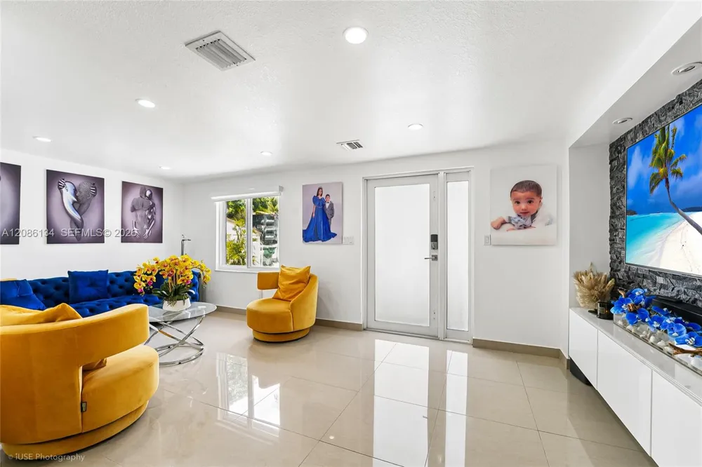 2934 NW 96th St Miami, FL 33147