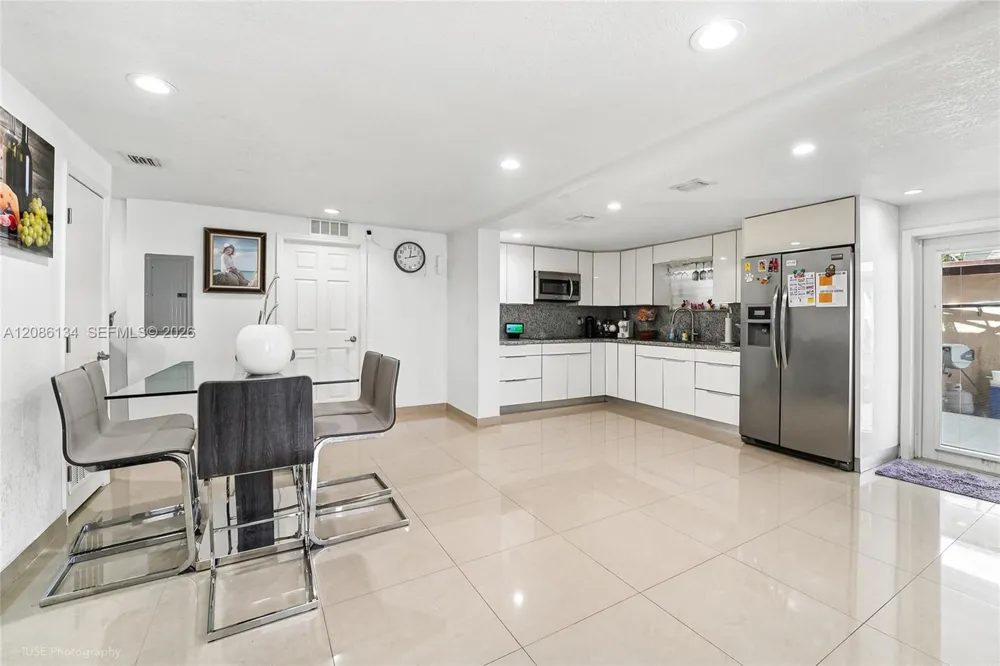 2934 NW 96th St Miami, FL 33147