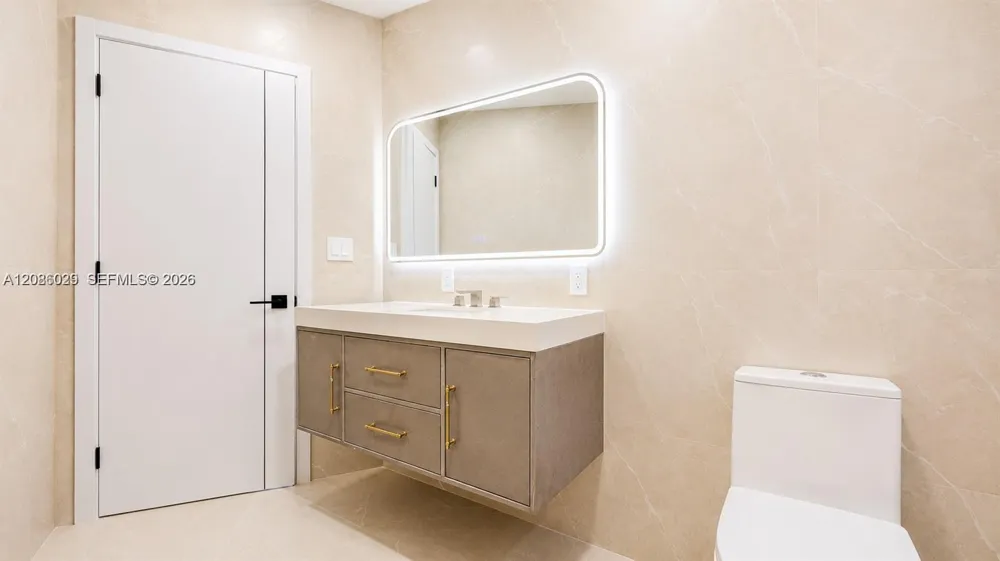 2765 NE 35th Dr Fort Lauderdale, FL 33308
