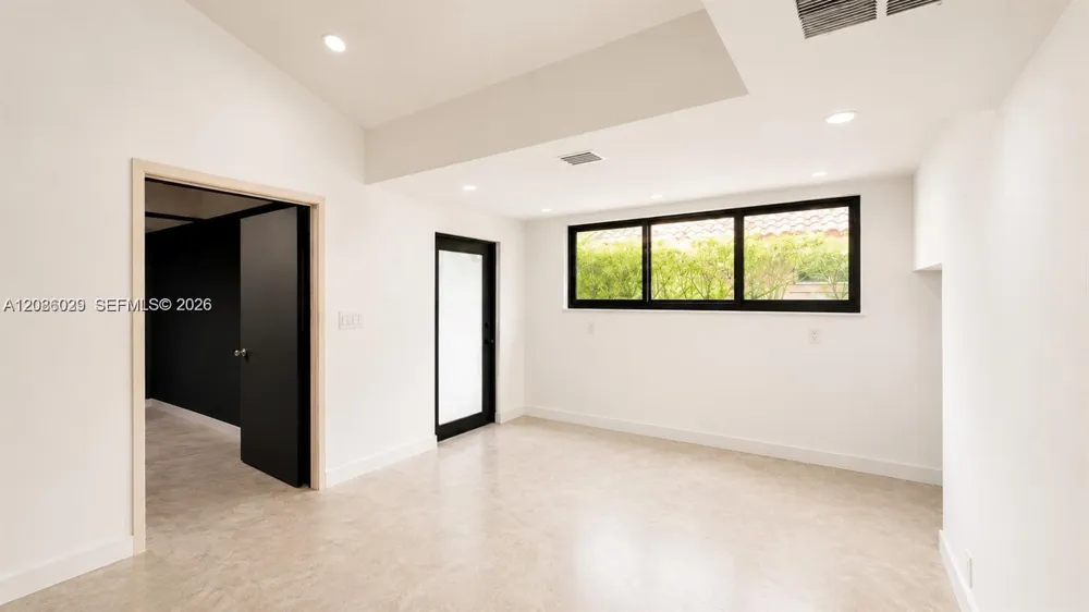 2765 NE 35th Dr Fort Lauderdale, FL 33308