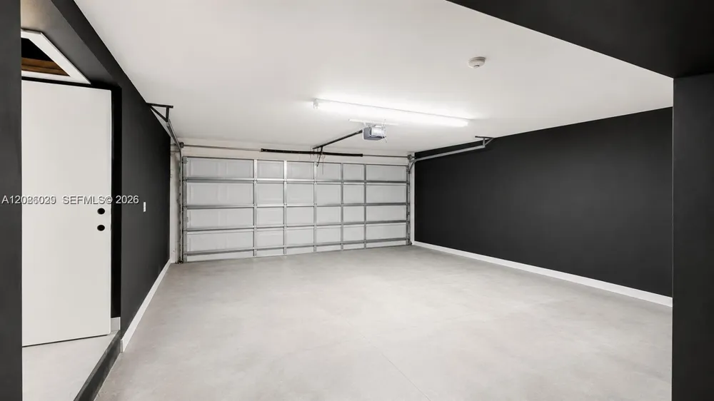 2765 NE 35th Dr Fort Lauderdale, FL 33308