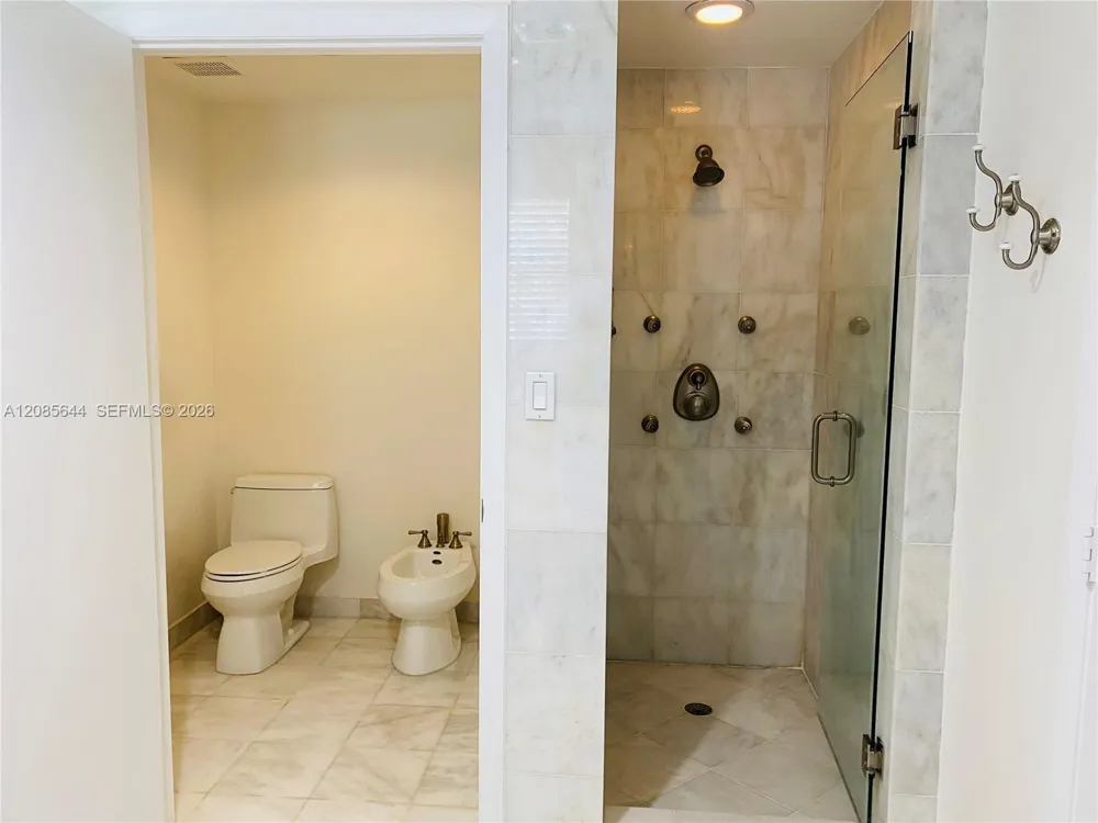 118 Zamora Ave #409 Coral Gables, FL 33134