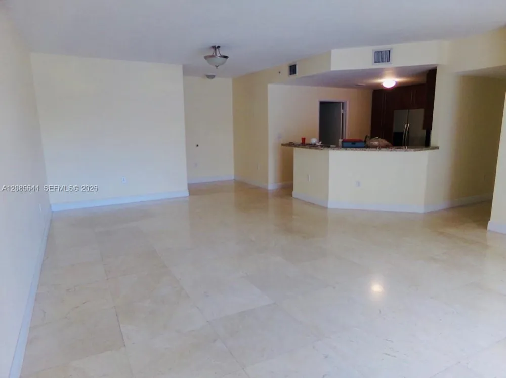 118 Zamora Ave #409 Coral Gables, FL 33134