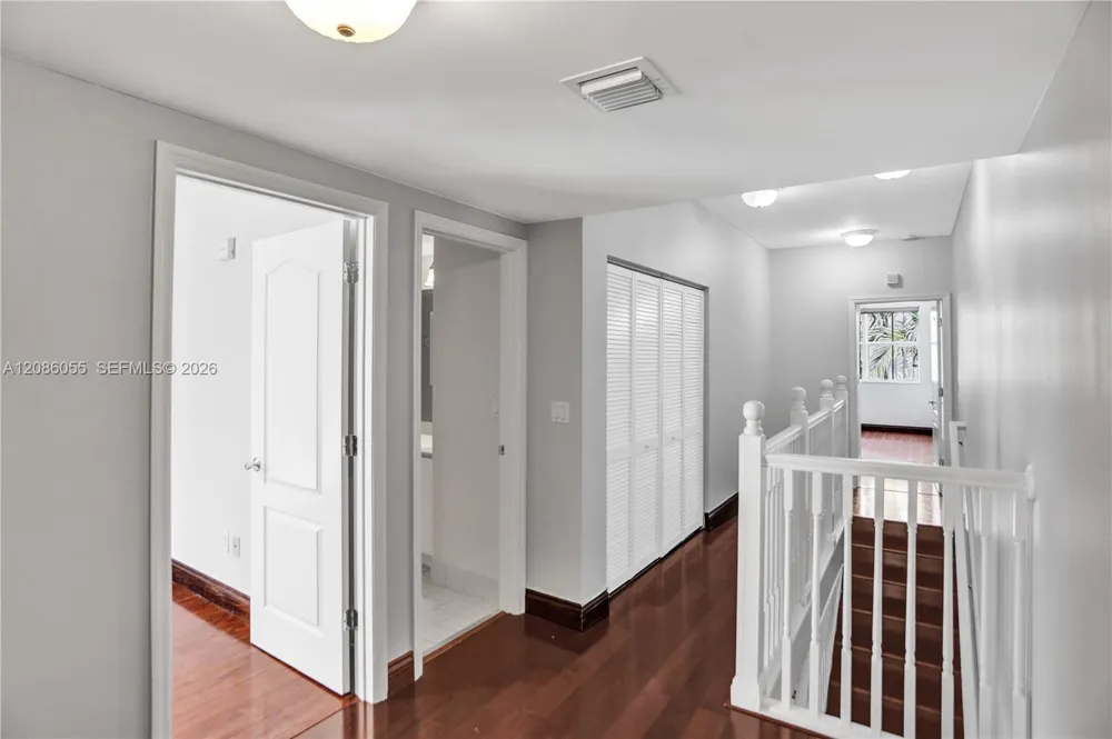 7564 SW 102nd St #211 Pinecrest, FL 33156
