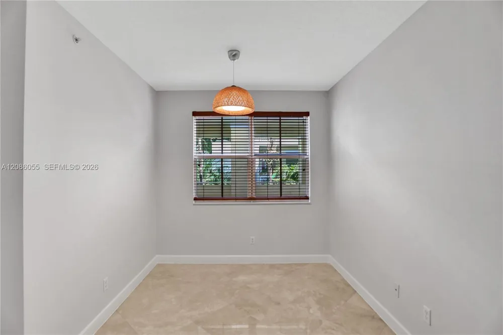 7564 SW 102nd St #211 Pinecrest, FL 33156