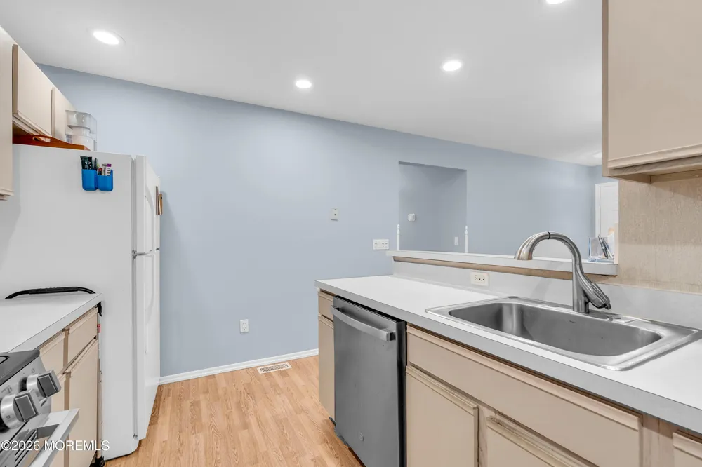 319 Deuce Drive Wall, NJ 07719