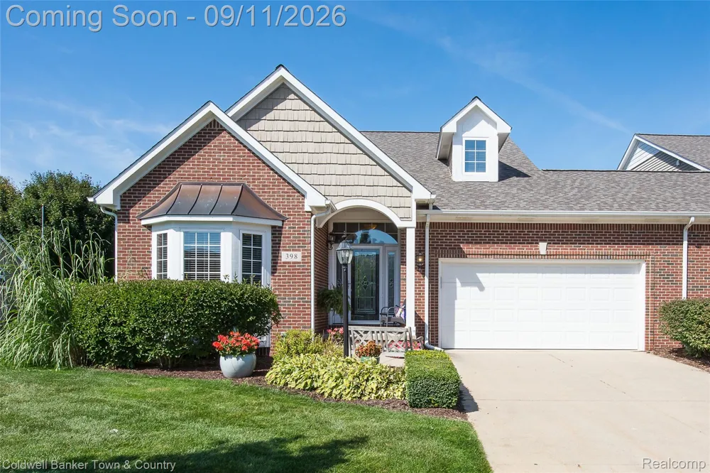 398 Delmar Court Highland Charter Township, MI 48357