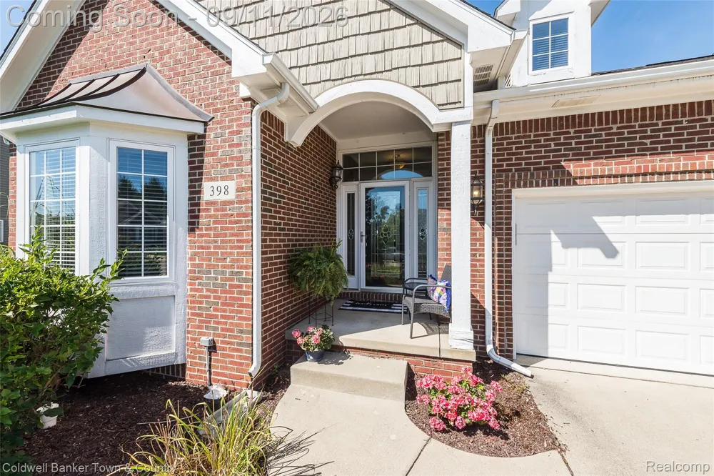 398 Delmar Court Highland Charter Township, MI 48357