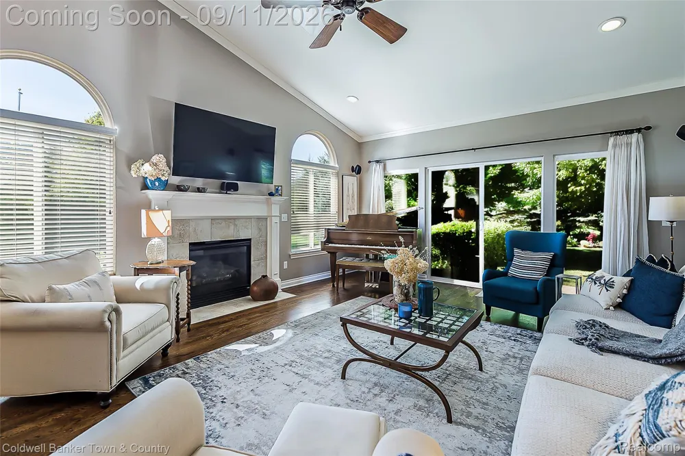 398 Delmar Court Highland Charter Township, MI 48357