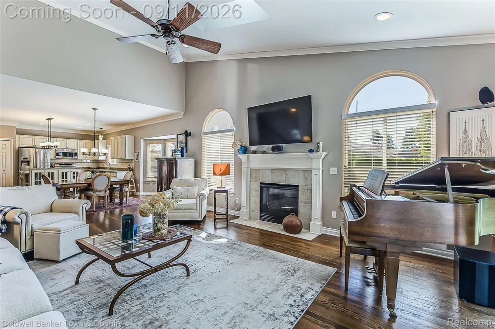 398 Delmar Court Highland Charter Township, MI 48357