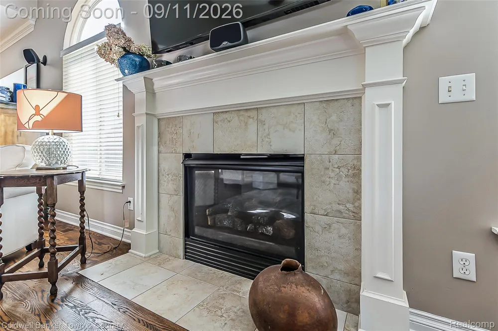 398 Delmar Court Highland Charter Township, MI 48357
