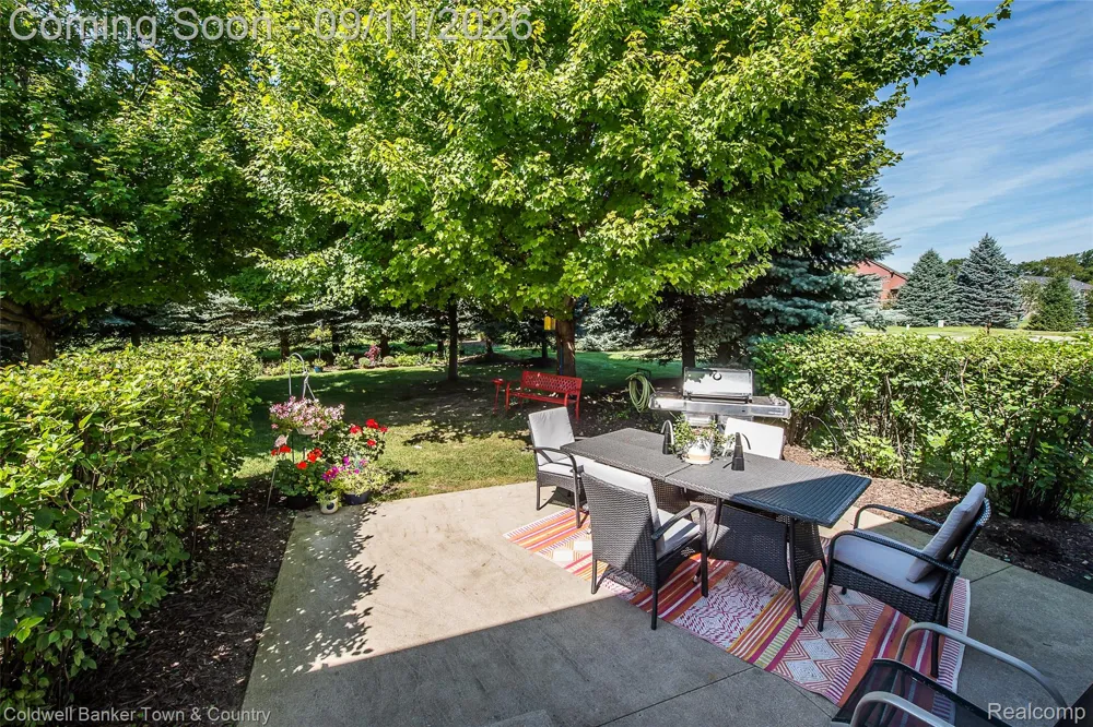 398 Delmar Court Highland Charter Township, MI 48357
