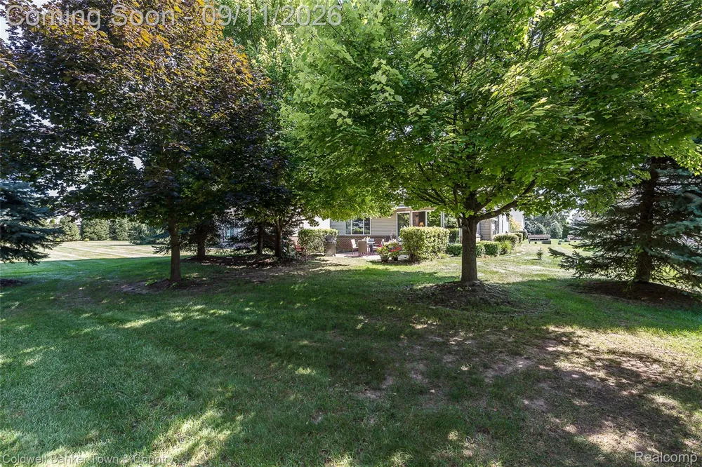 398 Delmar Court Highland Charter Township, MI 48357