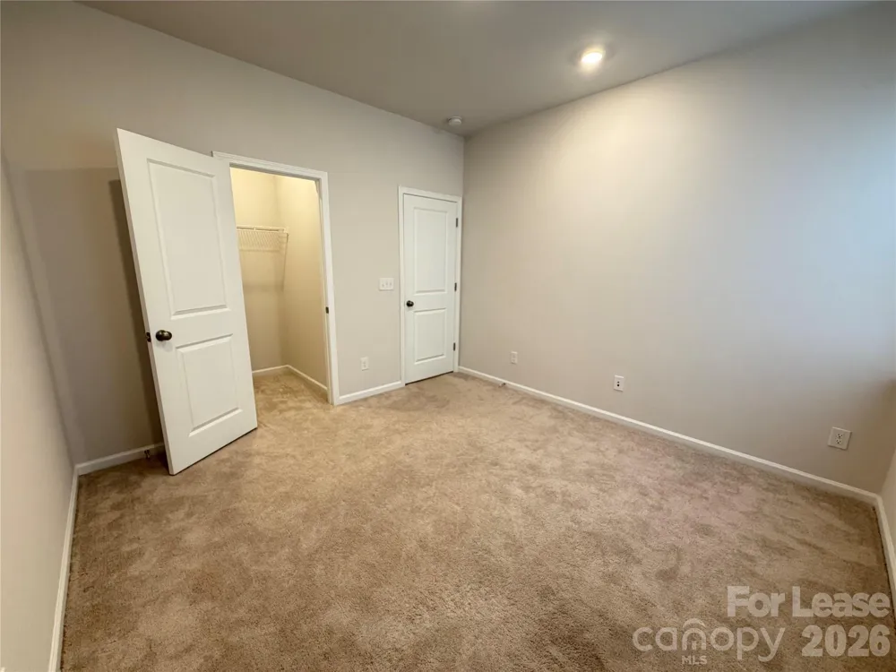 5757 Coulee Lane Charlotte, NC 28215