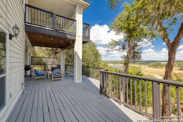 1761 Lakeside W Canyon Lake, TX 78133