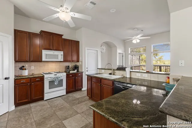 1761 Lakeside W Canyon Lake, TX 78133