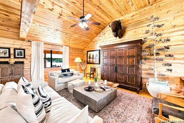 259 Gate Road Pipe Creek, TX 78063