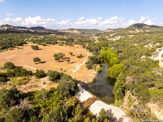 259 Gate Road Pipe Creek, TX 78063